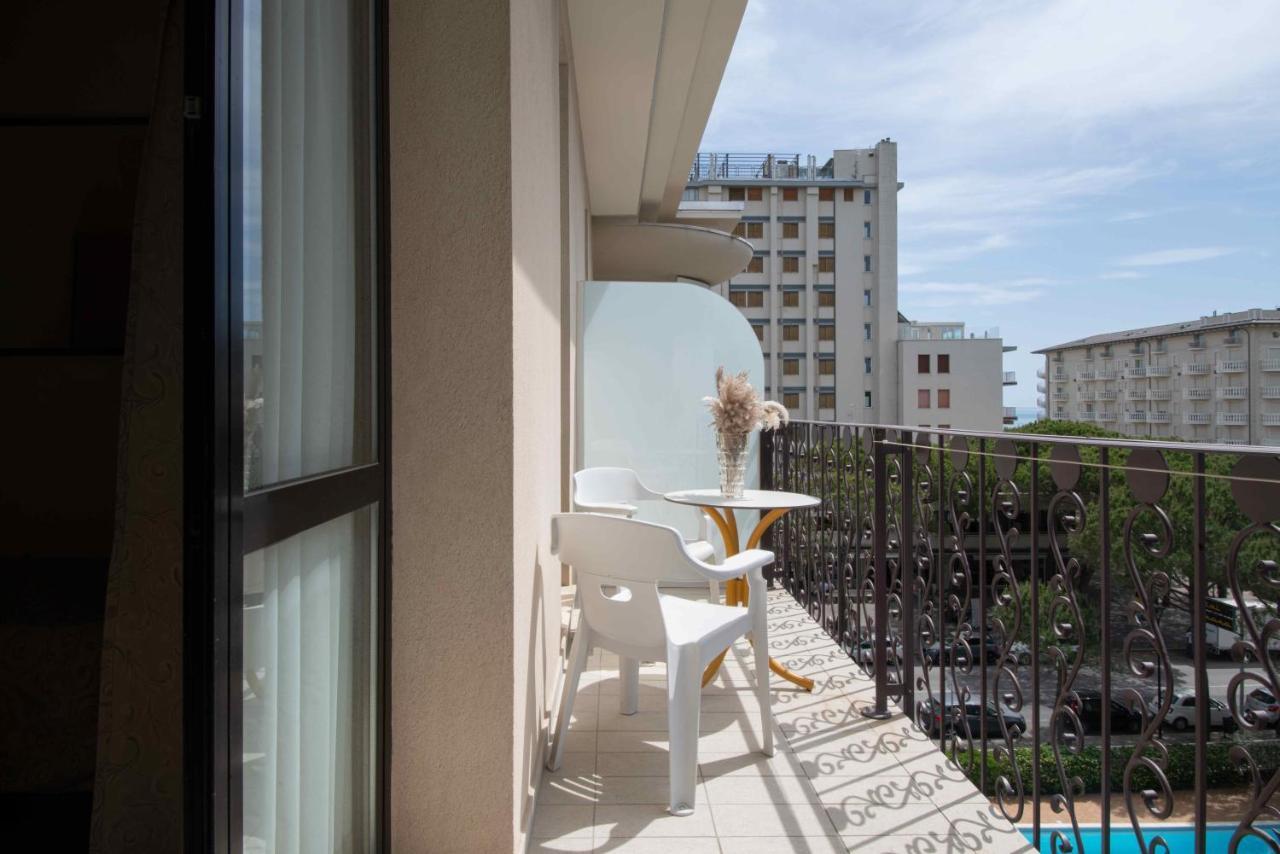 Hotel Baby B&B Milano Marittima Exterior photo