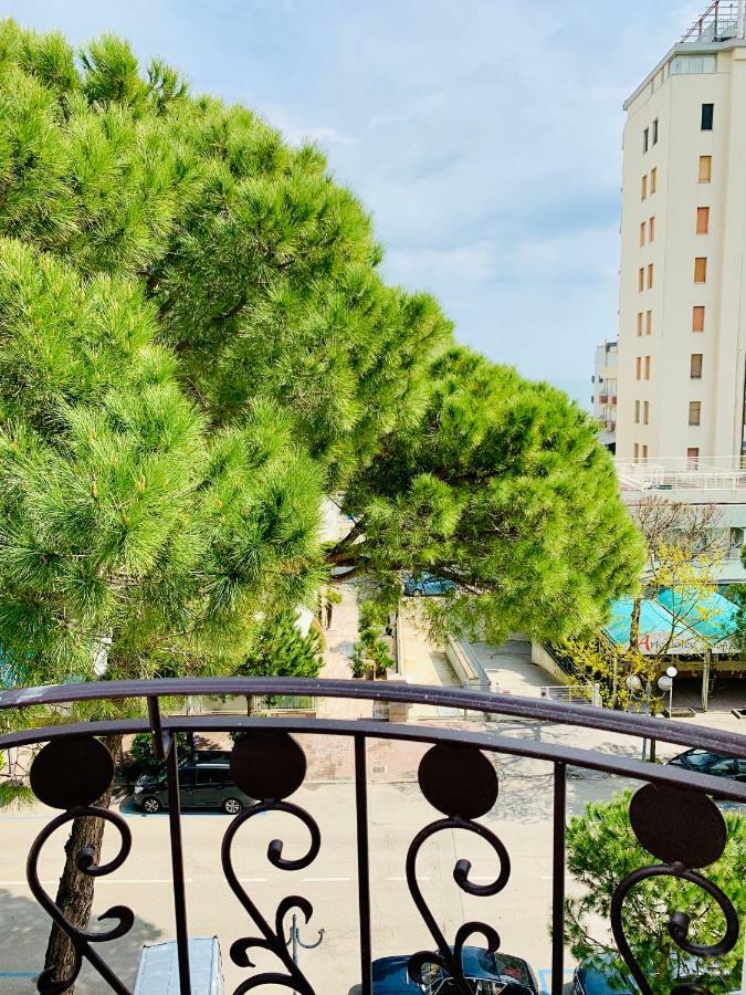 Hotel Baby B&B Milano Marittima Exterior photo